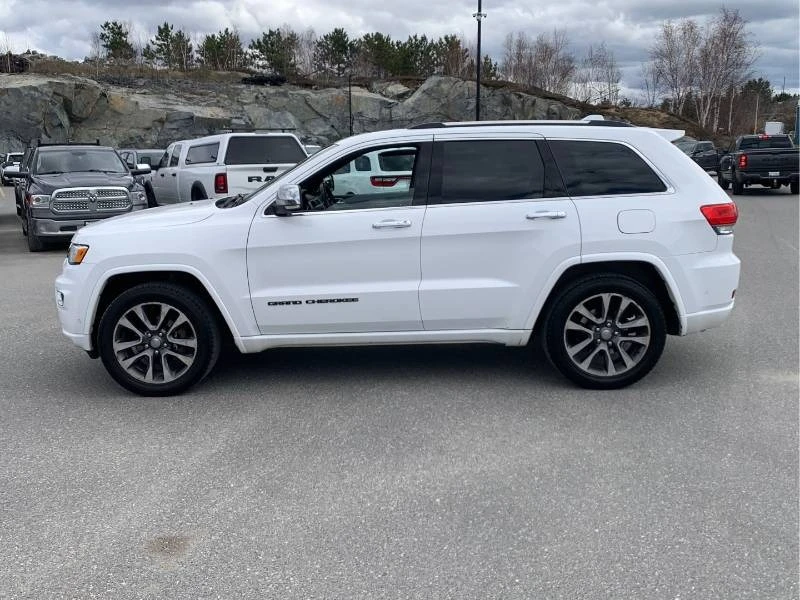 Jeep Grand cherokee * Overland * PANO * ОБДУХВАНЕ * КАМЕРА * ПАМЕТ, снимка 8 - Автомобили и джипове - 54876139
