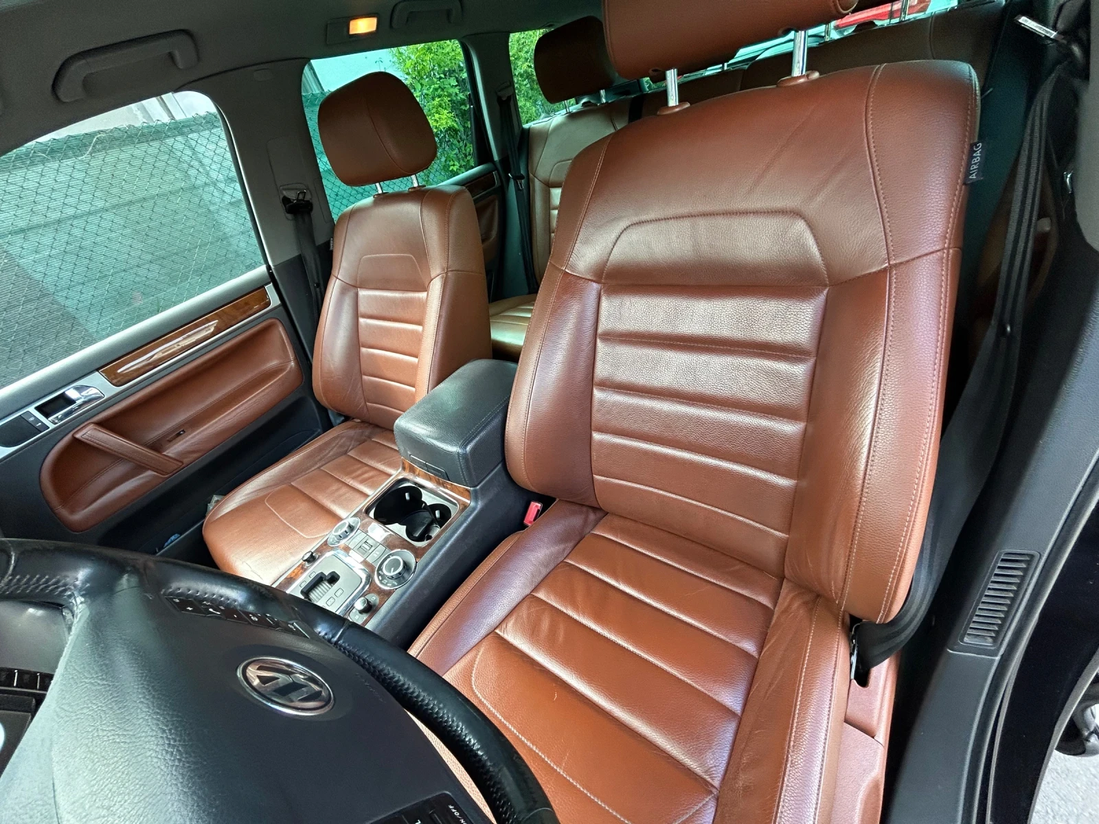 VW Touareg v10 - изображение 9