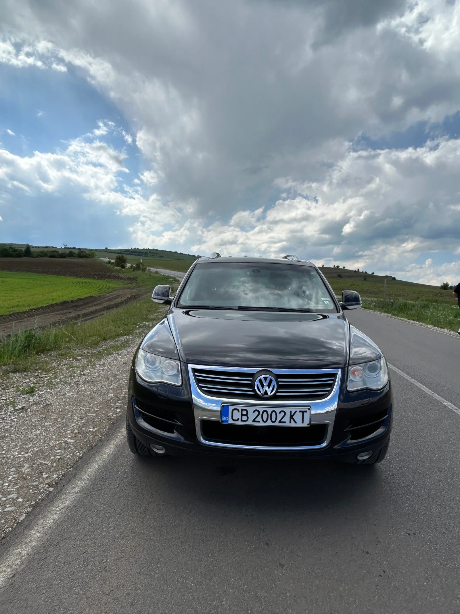 VW Touareg v10 - изображение 2