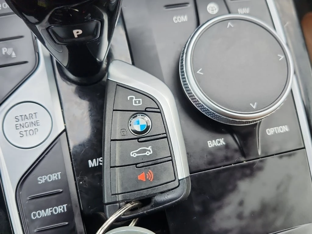 BMW X4 * M40I * ПАНОРАМА * ПОДГРЕВИ * ОТ ПРЕДСТАВИТЕЛСТВО - изображение 8