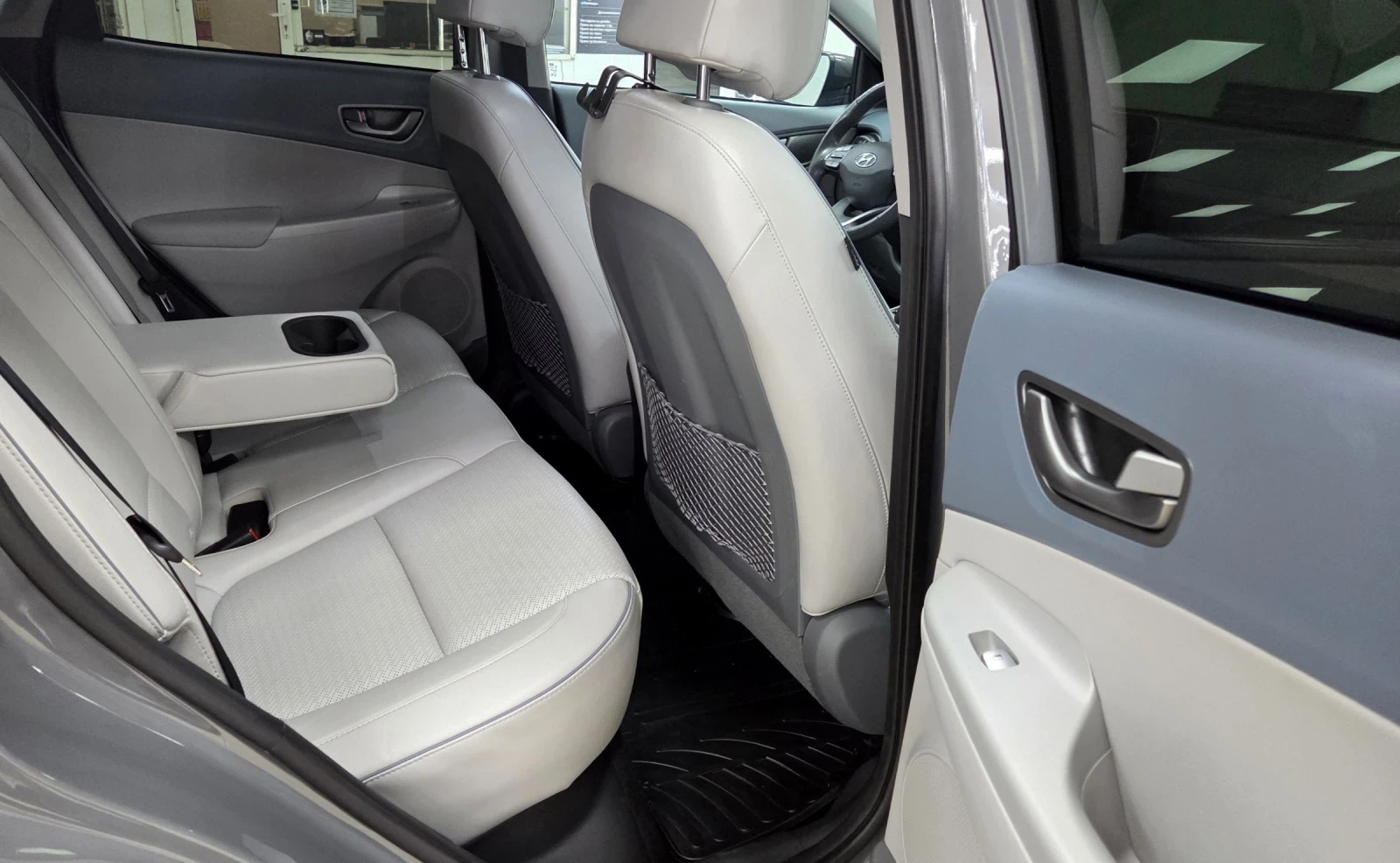 Hyundai Kona 64KWh/Premium/Blue Link, снимка 10 - Автомобили и джипове - 53990062