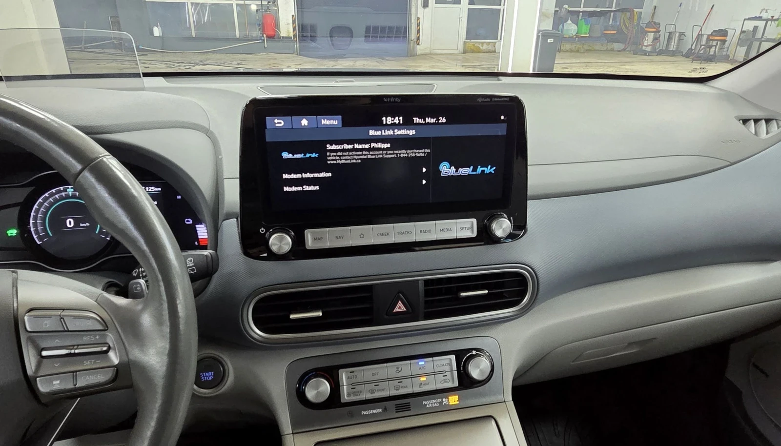 Hyundai Kona 64KWh/Premium/Blue Link, снимка 13 - Автомобили и джипове - 53990062