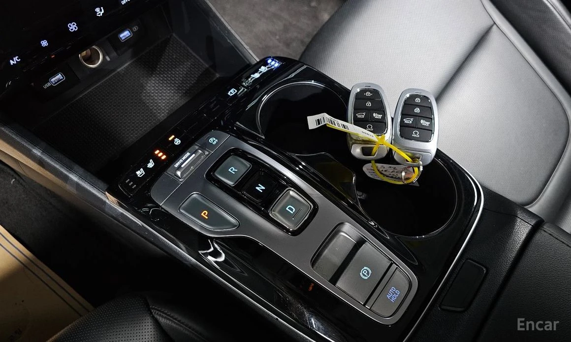 Hyundai Tucson ПОДГРЕВ* ОБДУХВАНЕ* КАМЕРА* КЕЙЛЕС* , снимка 13 - Автомобили и джипове - 54227644