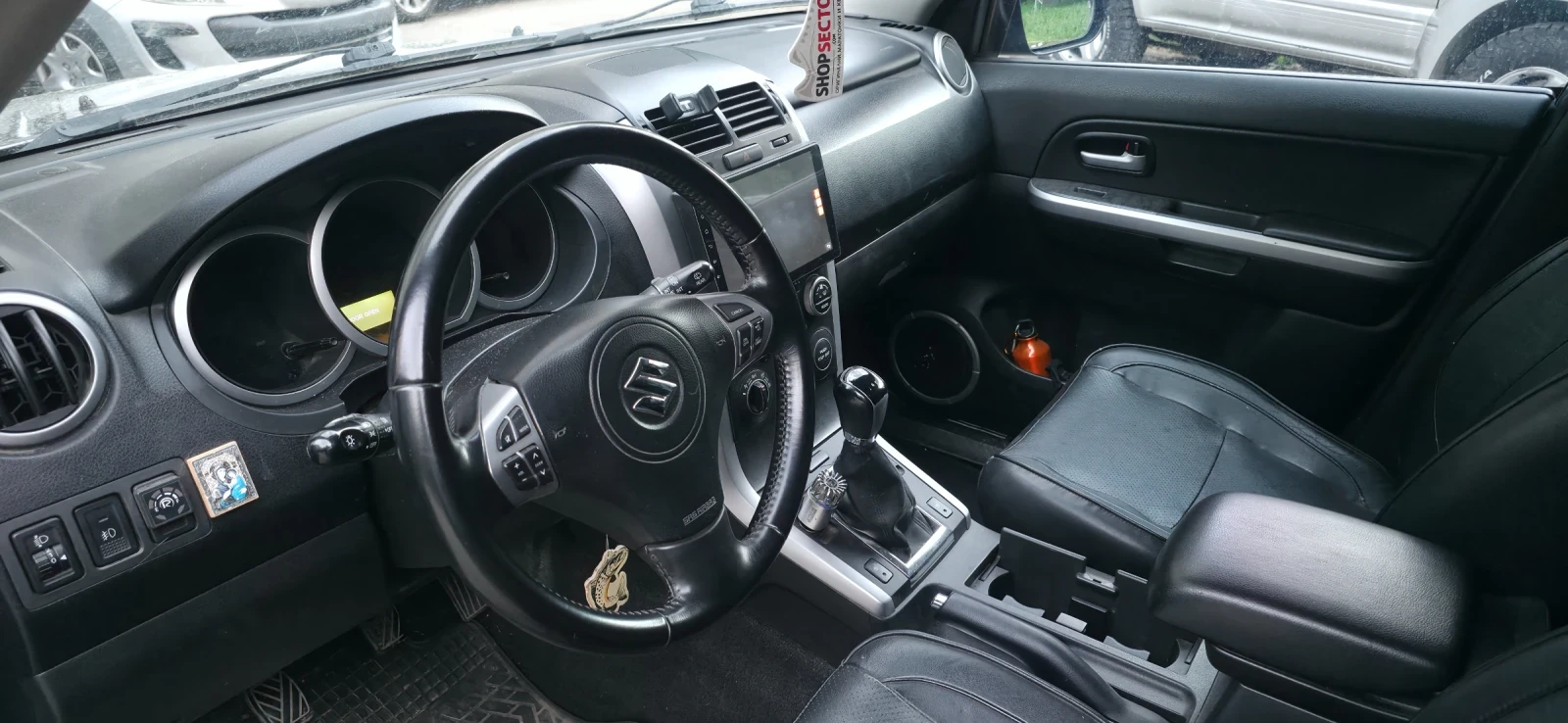 Suzuki Grand vitara Фейслифт, снимка 12 - Автомобили и джипове - 54567944