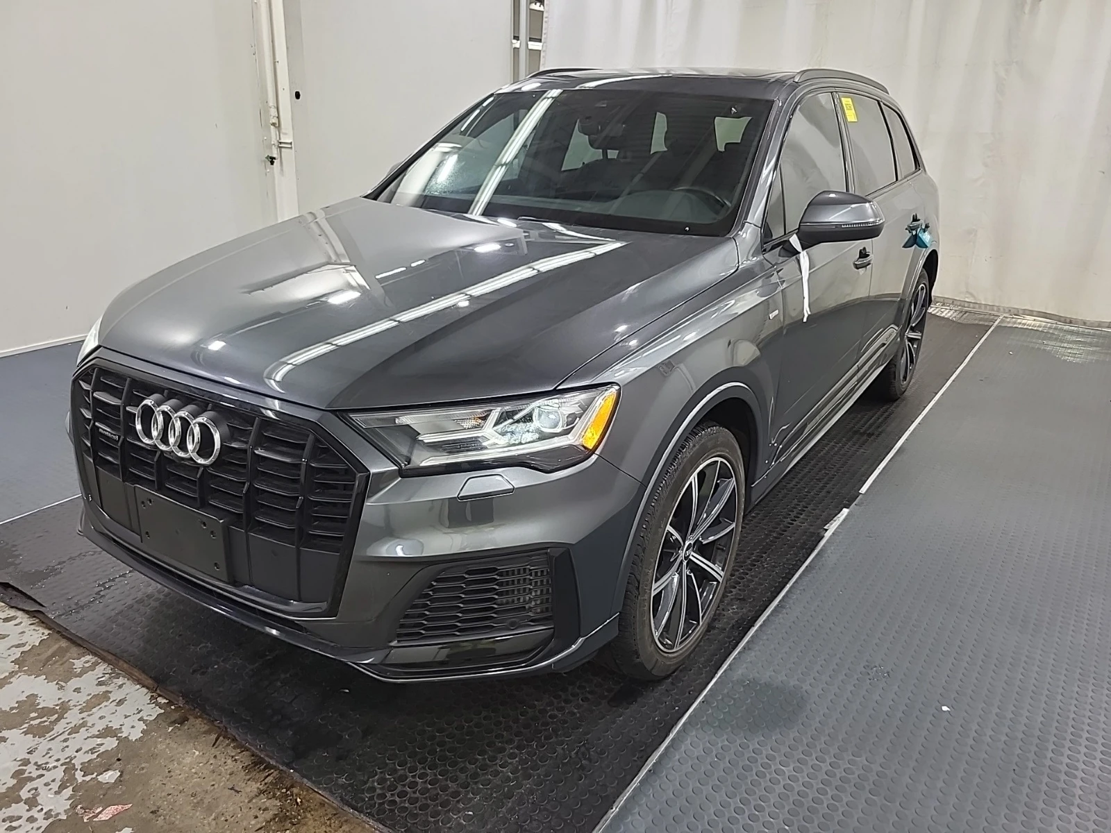 Audi Q7 S LINE * 7 МЕСТА * АМБИЕНТ * CARFAX * 