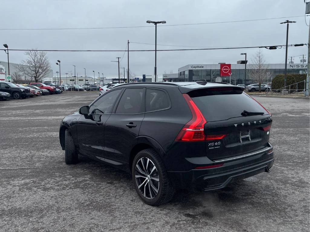Volvo XC60 Recharge T8 eAWD PHEV Plus Dark Theme * CARFAX, снимка 5 - Автомобили и джипове - 55524463