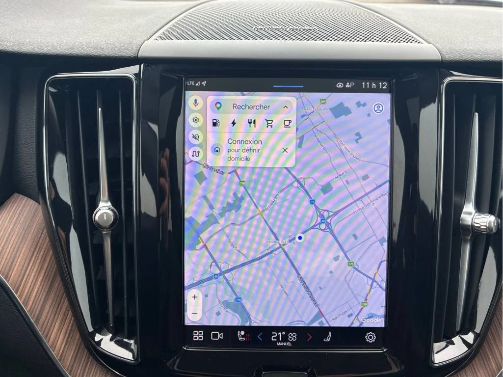 Volvo XC60 Recharge T8 eAWD PHEV Plus Dark Theme * CARFAX, снимка 7 - Автомобили и джипове - 55524463