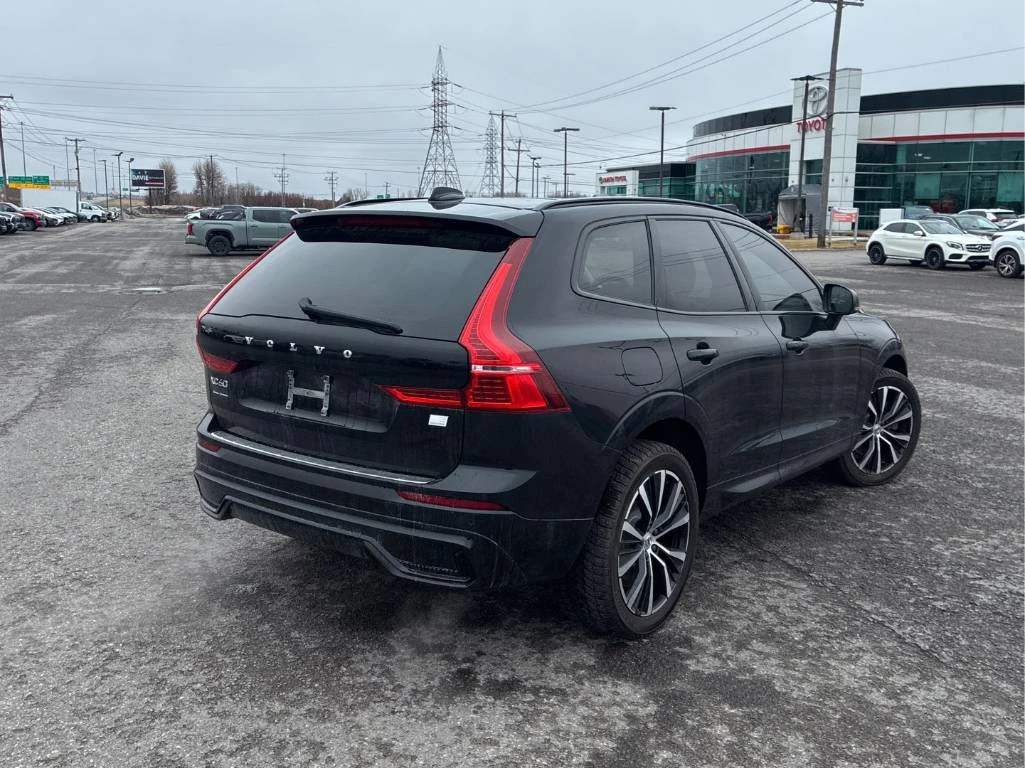 Volvo XC60 Recharge T8 eAWD PHEV Plus Dark Theme * CARFAX, снимка 4 - Автомобили и джипове - 55524463