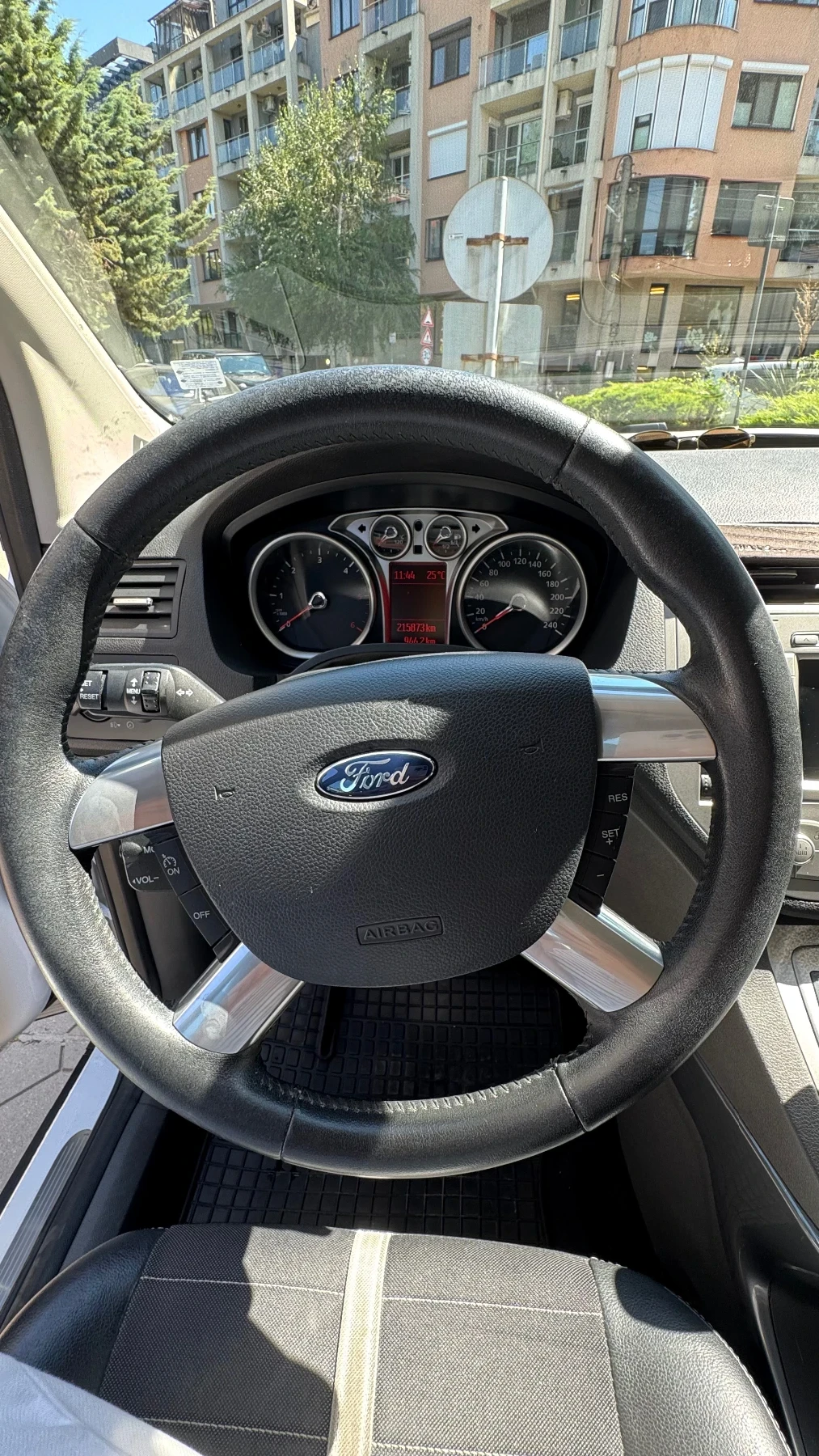 Ford Kuga, снимка 14 - Автомобили и джипове - 55539405