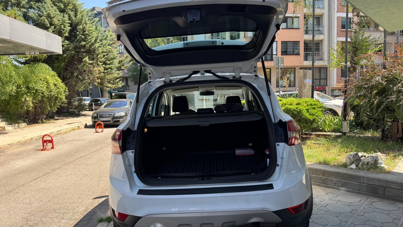 Ford Kuga, снимка 8 - Автомобили и джипове - 55539405