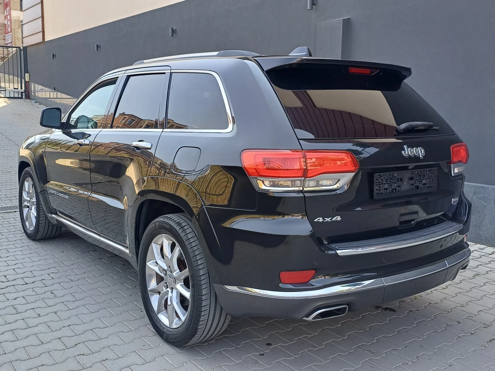 Jeep Grand cherokee SUMMIT , снимка 4 - Автомобили и джипове - 56606399