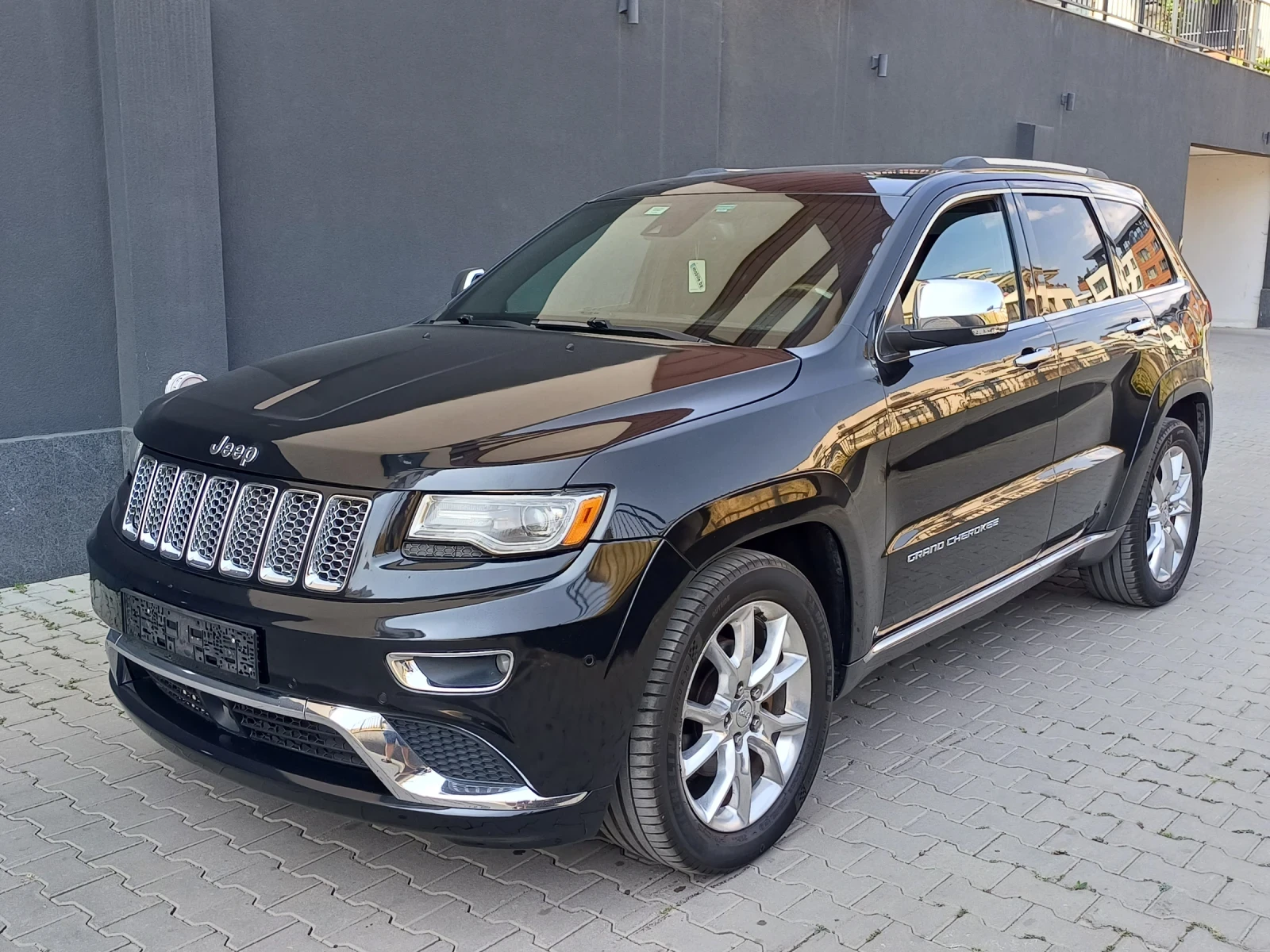 Jeep Grand cherokee SUMMIT 