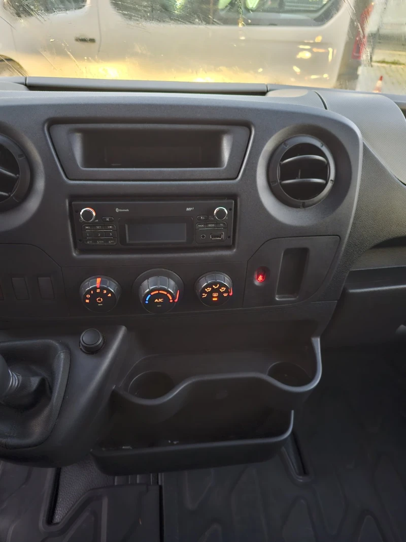 Renault Master 2.3 dCi 130, снимка 9 - Бусове и автобуси - 47704935