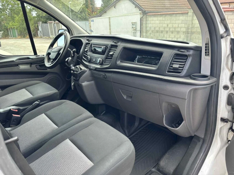 Ford Transit Custom, снимка 8 - Бусове и автобуси - 52420179