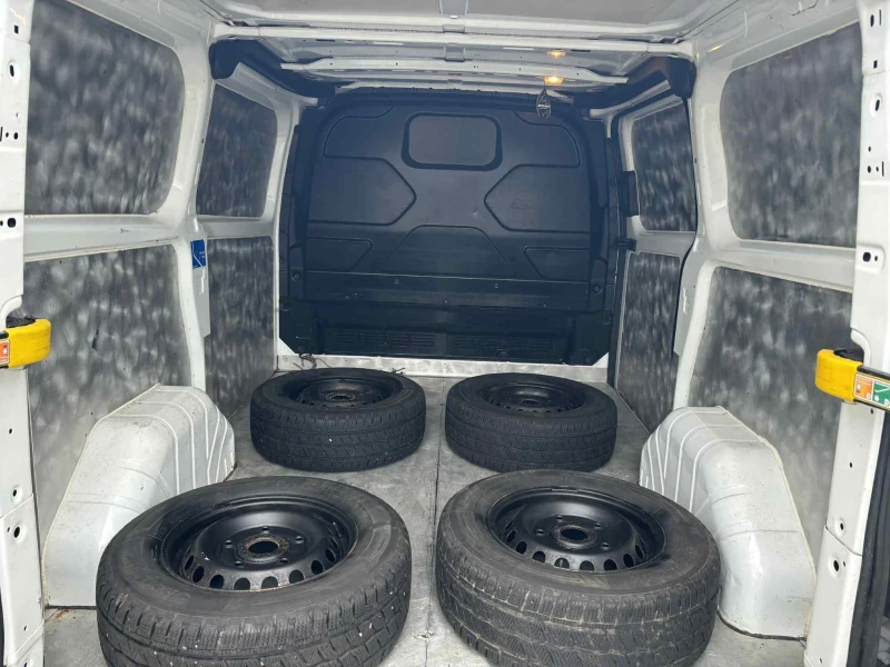 Ford Transit Custom, снимка 8 - Бусове и автобуси - 52420179
