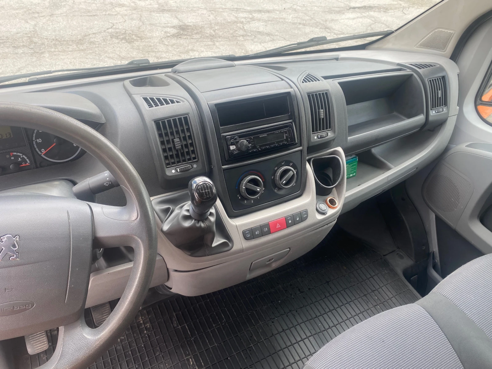 Peugeot Boxer 3.0 Перфект, снимка 9 - Бусове и автобуси - 54673610