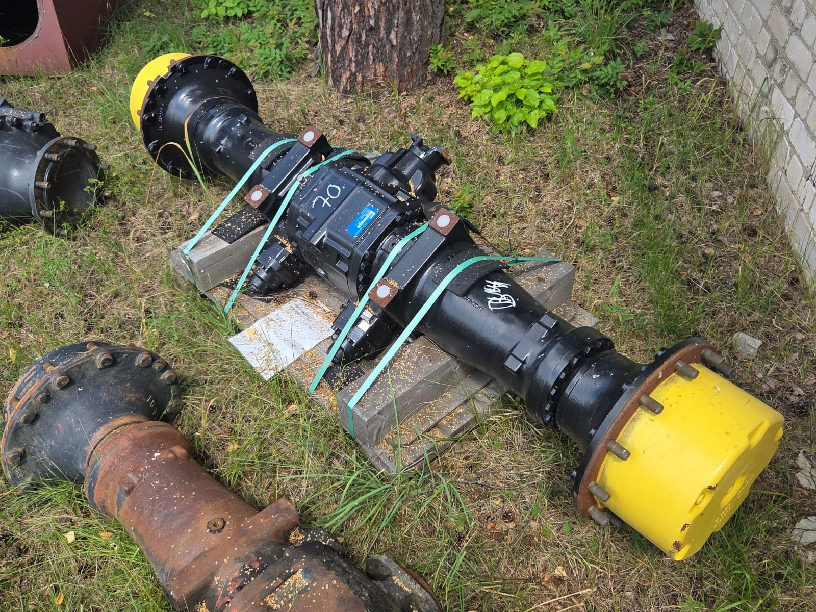 Специализирани машини Машини за дърводобив John Deere оси, мостове и части за трансмисията