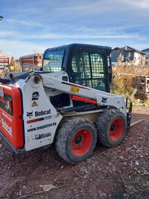 Мини челни товарачи Bobcat S450