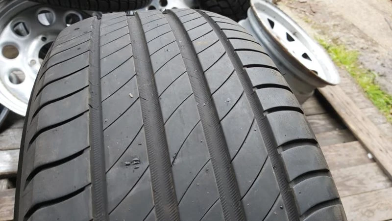 Гуми Летни 215/55R16, снимка 1 - Гуми и джанти - 29272870