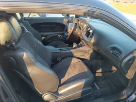 Dodge Challenger RT 5.7HEMI 8ZF, снимка 8
