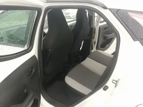 Toyota Aygo 1.0i klima, снимка 10