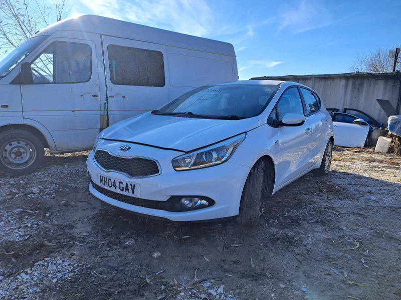 Kia Ceed 1.4CRDI 90к.с., снимка 2 - Автомобили и джипове - 43501169