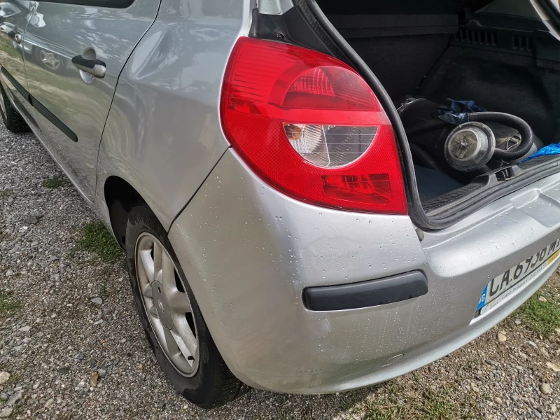 Renault Clio, снимка 5 - Автомобили и джипове - 47245664