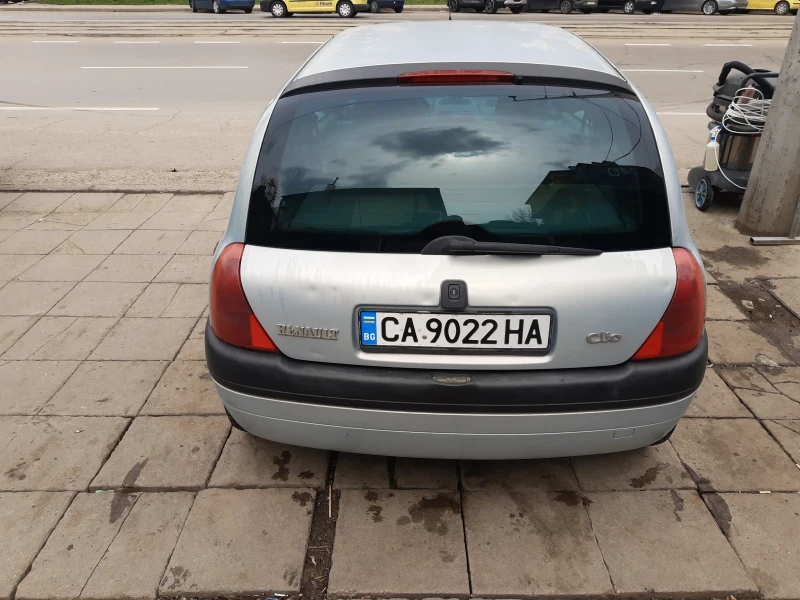 Renault Clio 1.6 бензин/газ, снимка 2 - Автомобили и джипове - 47833621