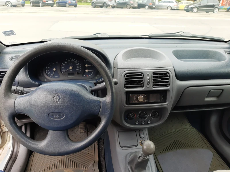 Renault Clio 1.6 бензин/газ, снимка 7 - Автомобили и джипове - 47833621