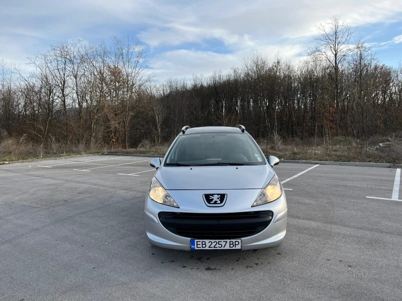 Peugeot 207 1.6Hdi панорама, снимка 8 - Автомобили и джипове - 48346501