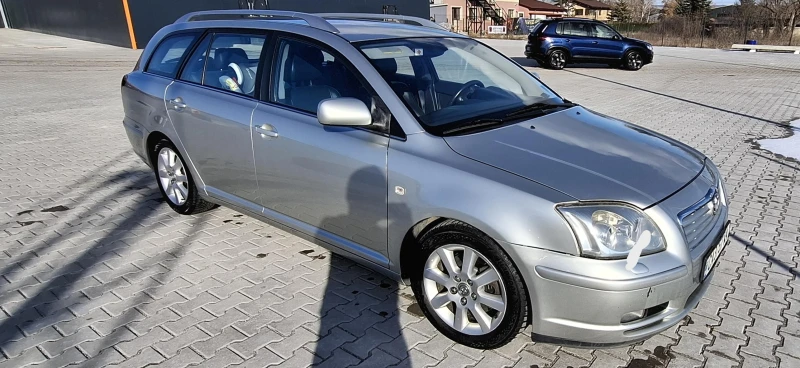 Toyota Avensis, снимка 7 - Автомобили и джипове - 48885836