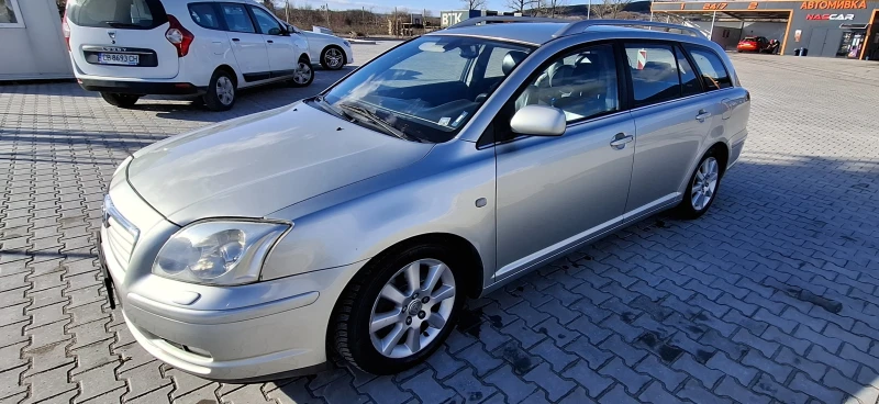 Toyota Avensis, снимка 4 - Автомобили и джипове - 48885836