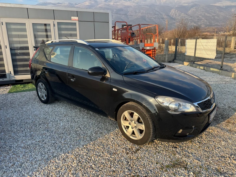 Kia Ceed 1.6, снимка 3 - Автомобили и джипове - 49274124