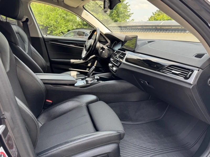 BMW 530  X-Drive, M SPORT, снимка 10 - Автомобили и джипове - 52252086