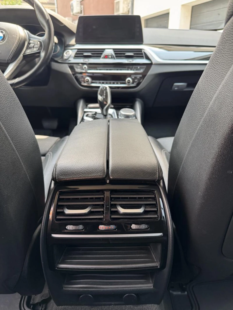 BMW 530  X-Drive, M SPORT, снимка 8 - Автомобили и джипове - 52252086