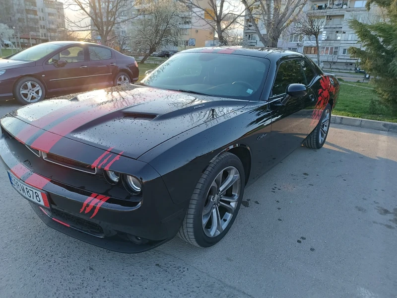 Dodge Challenger RT 5.7HEMI 8ZF, снимка 3 - Автомобили и джипове - 52422565