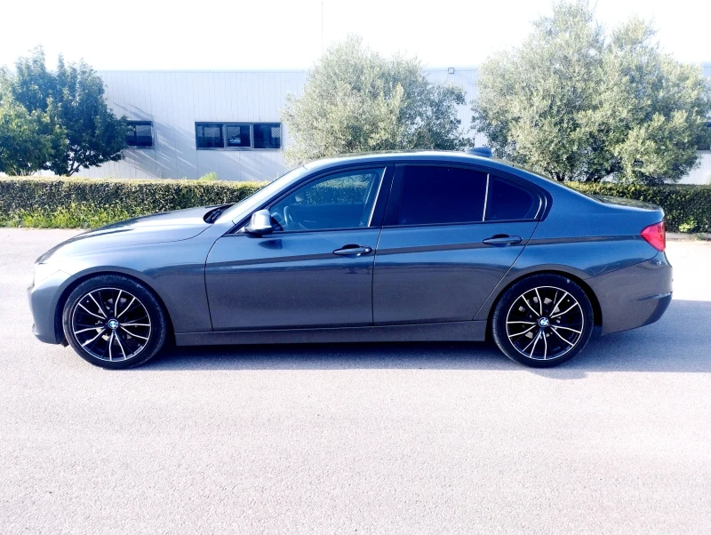 BMW 318, снимка 3 - Автомобили и джипове - 51555600