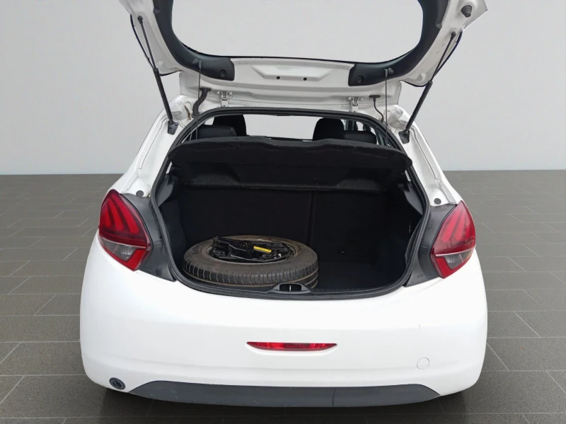Peugeot 208 5P ACTIVE 1.2 VTi 68 BVM5 EURO 6.2, снимка 13 - Автомобили и джипове - 52376738