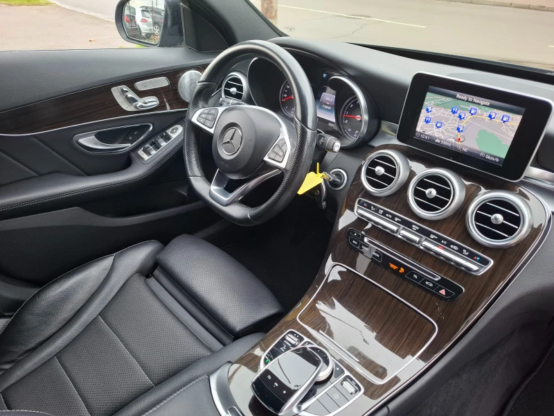 Mercedes-Benz C 200 184к.с. 4х4 9G-TRONIC AMG , снимка 11 - Автомобили и джипове - 52470308