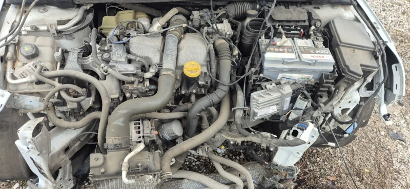 Renault Megane 1.5 dci, снимка 6 - Автомобили и джипове - 52521547