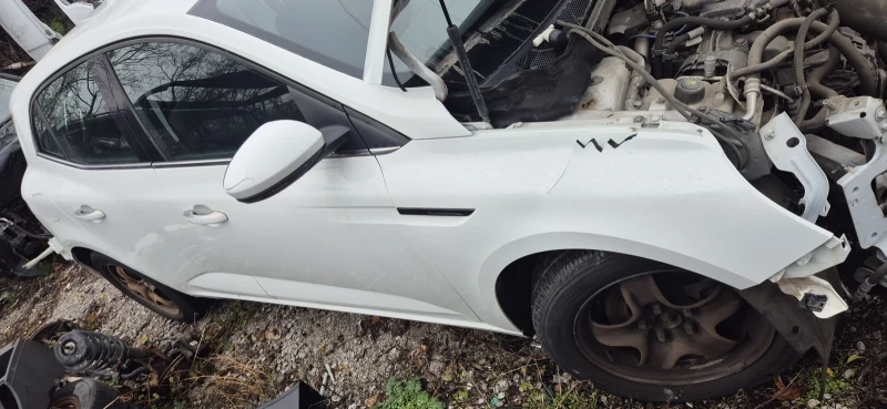 Renault Megane 1.5 dci, снимка 4 - Автомобили и джипове - 52521547