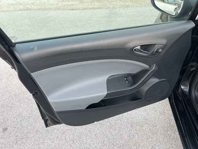 Seat Ibiza 1.2I 69кс. EURO 5 КЛИМАТИК , снимка 7 - Автомобили и джипове - 52851040