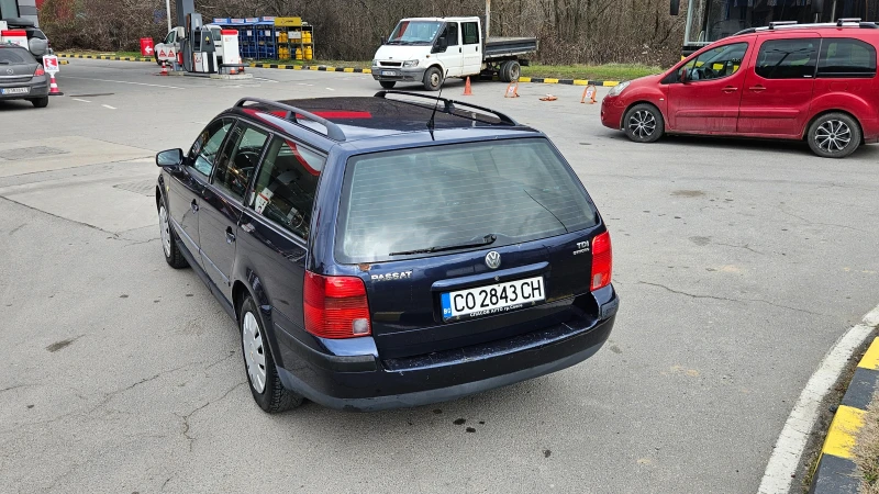 VW Passat 1.9 TDI 4X4/KLIMATIK, снимка 5 - Автомобили и джипове - 53139363