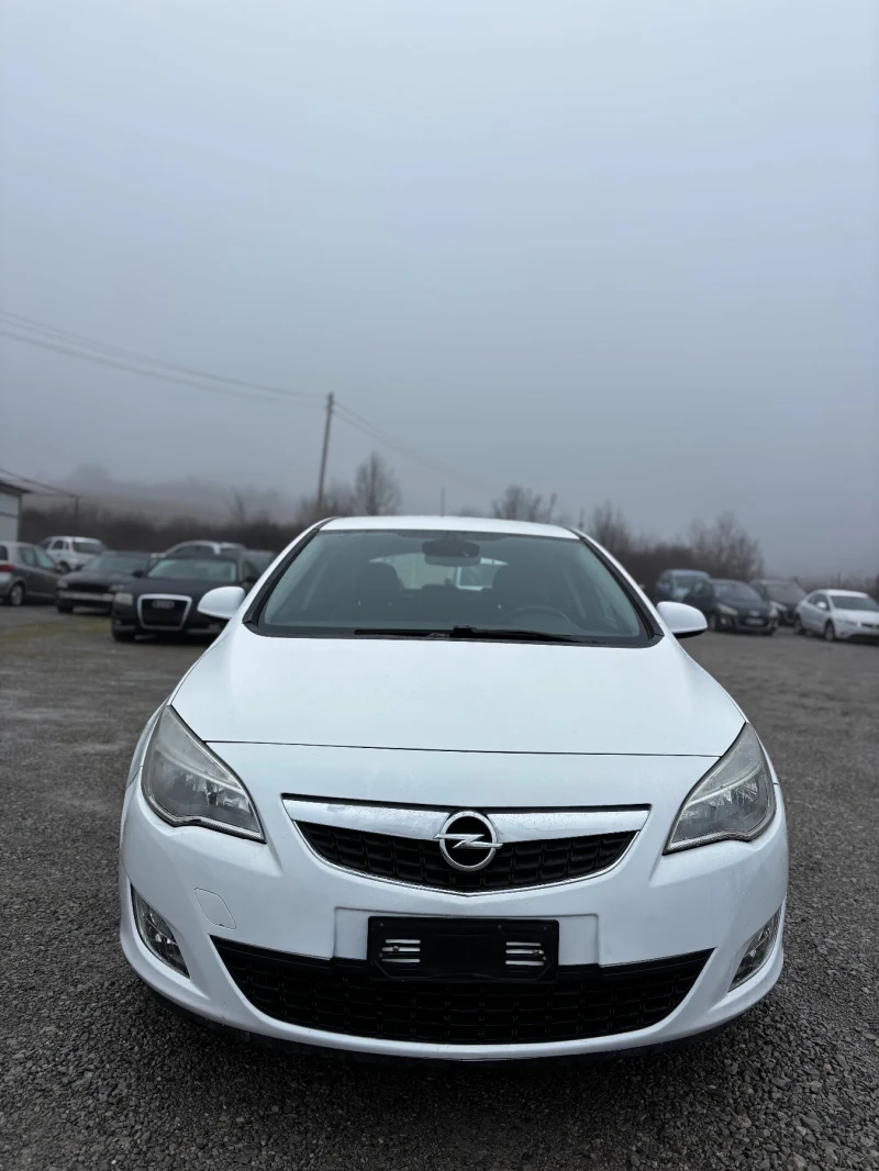 Opel Astra J COSMO 1.7CDTI 110кс !, снимка 3 - Автомобили и джипове - 53259020