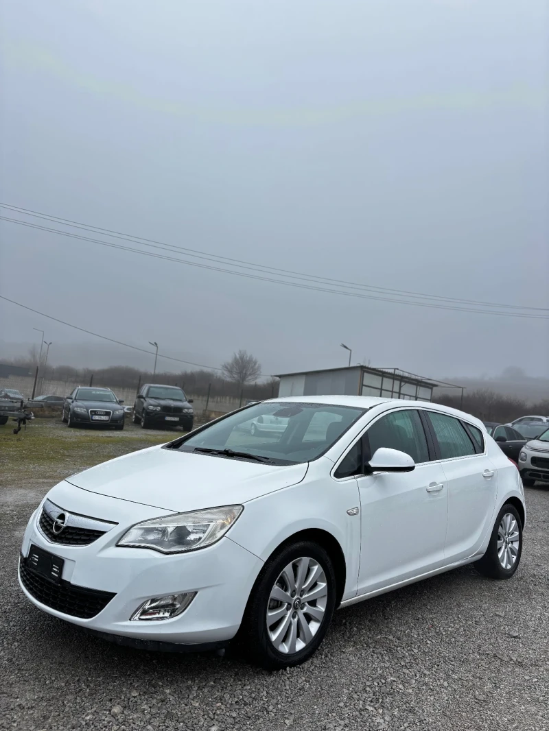 Opel Astra J COSMO 1.7CDTI 110кс !, снимка 2 - Автомобили и джипове - 53259020