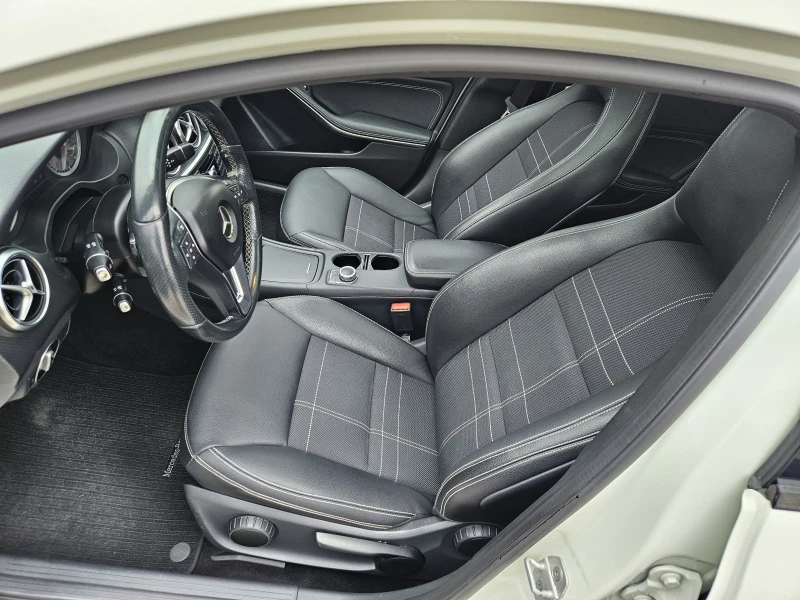 Mercedes-Benz A 200 4 Matic* Distronik* Panorama* , снимка 11 - Автомобили и джипове - 53576495