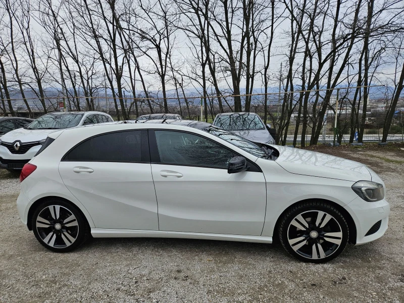 Mercedes-Benz A 200 4 Matic* Distronik* Panorama* , снимка 3 - Автомобили и джипове - 53576495
