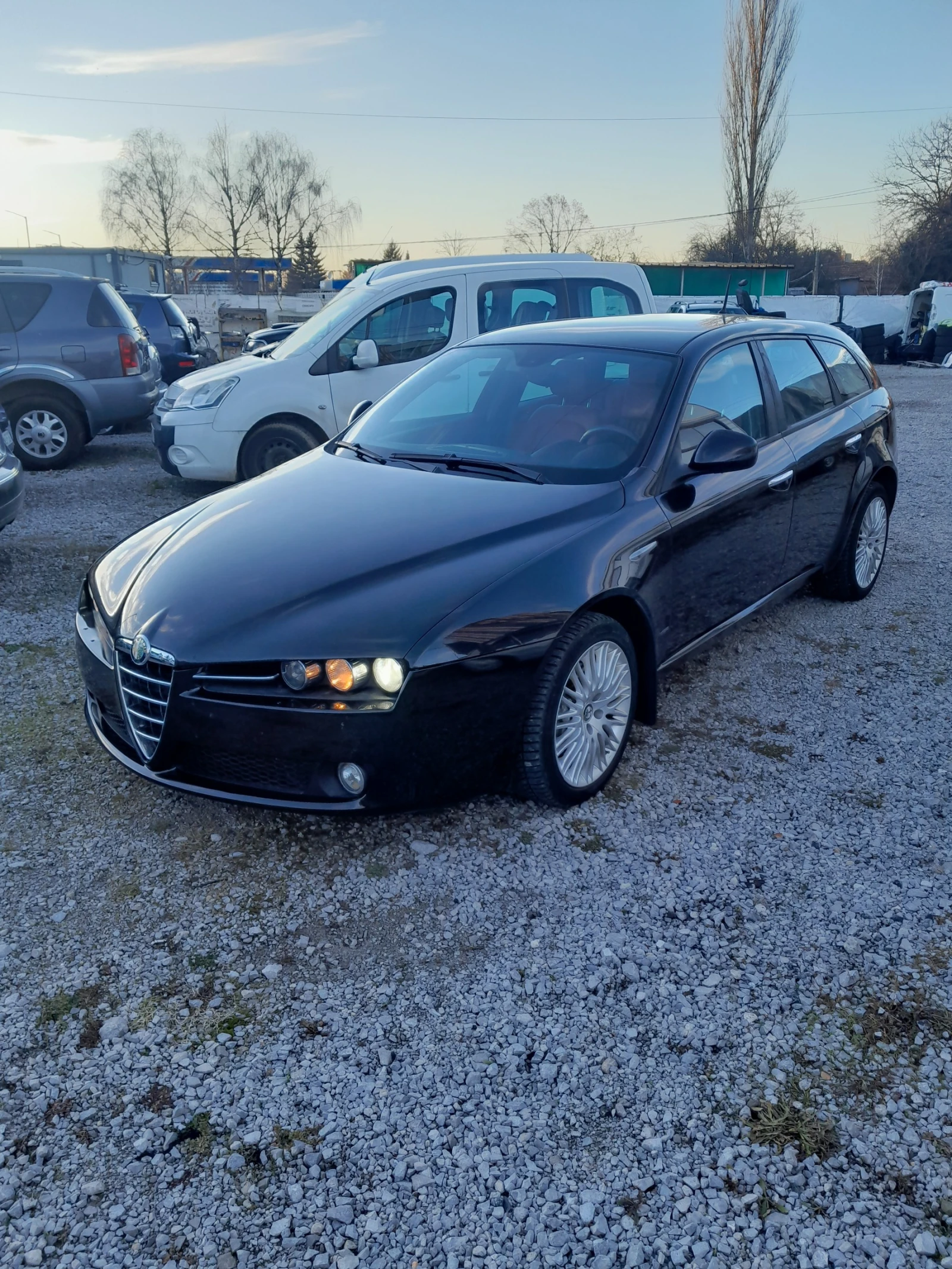 Alfa Romeo 159 sportwagon 2.0D - изображение 2