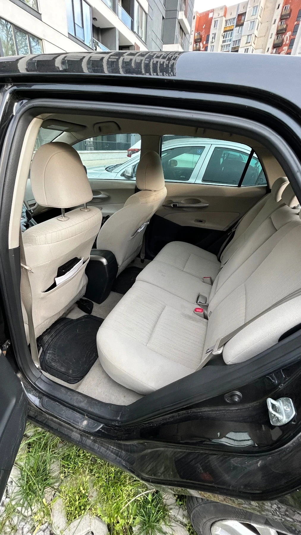 Toyota Auris  - изображение 4