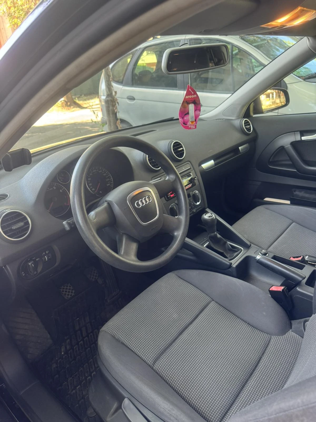 Audi A3 1.6 - изображение 3